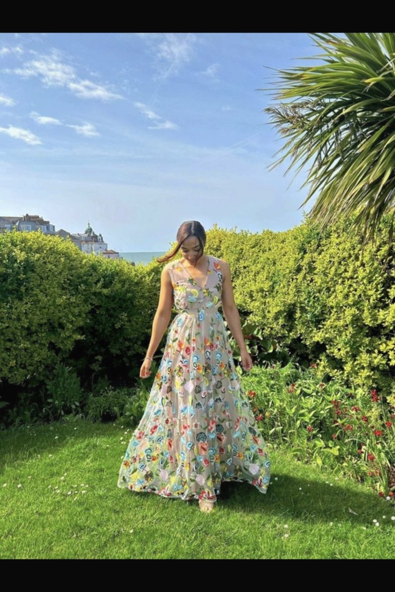 RENT True Decadence Embroidered Floral Maxi (RRP 145) | One Hit Wonders RENT True Decadence Embroidered Floral Maxi (RRP 145) | One Hit Wonders